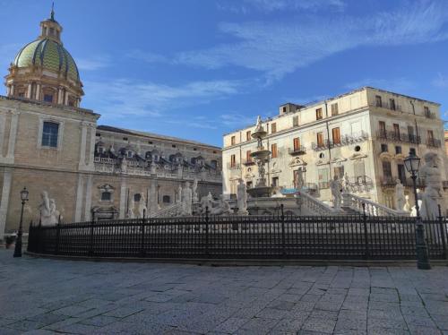 Piazza Pretoria, Palermo