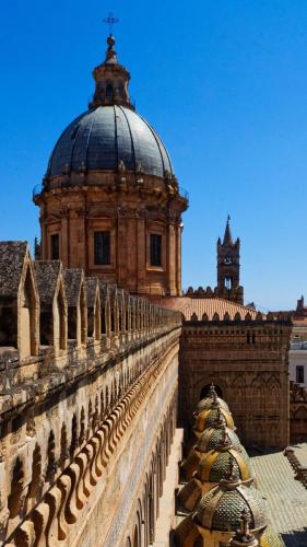 Cattedrale di Palermo, cupolette maiolicate